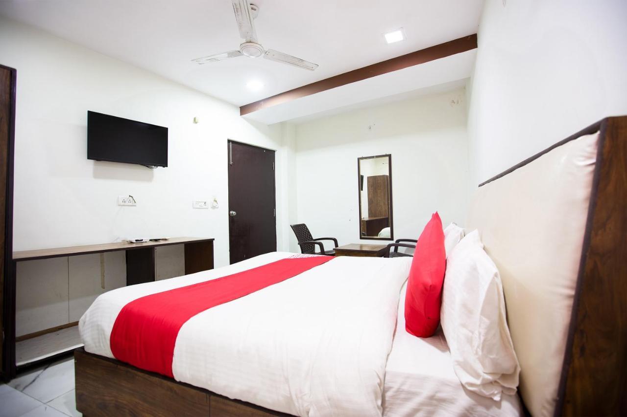 Harthala Oyo 44174 Hotel Mid Town Prime מראה חיצוני תמונה
