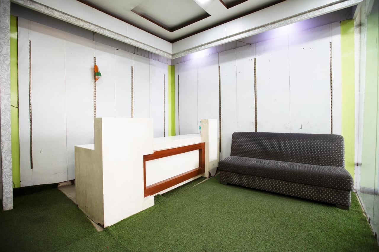 Harthala Oyo 44174 Hotel Mid Town Prime מראה חיצוני תמונה