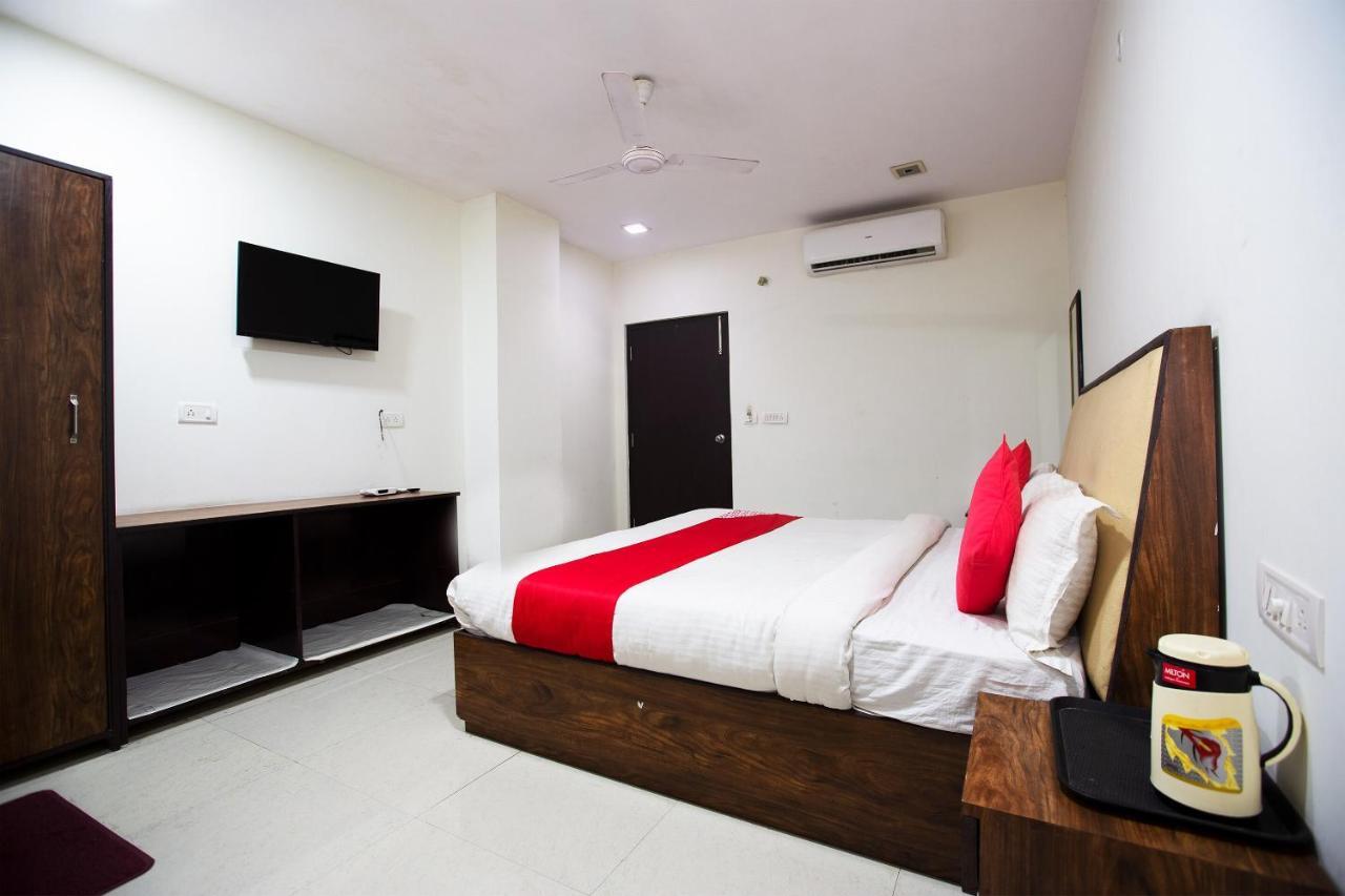 Harthala Oyo 44174 Hotel Mid Town Prime מראה חיצוני תמונה