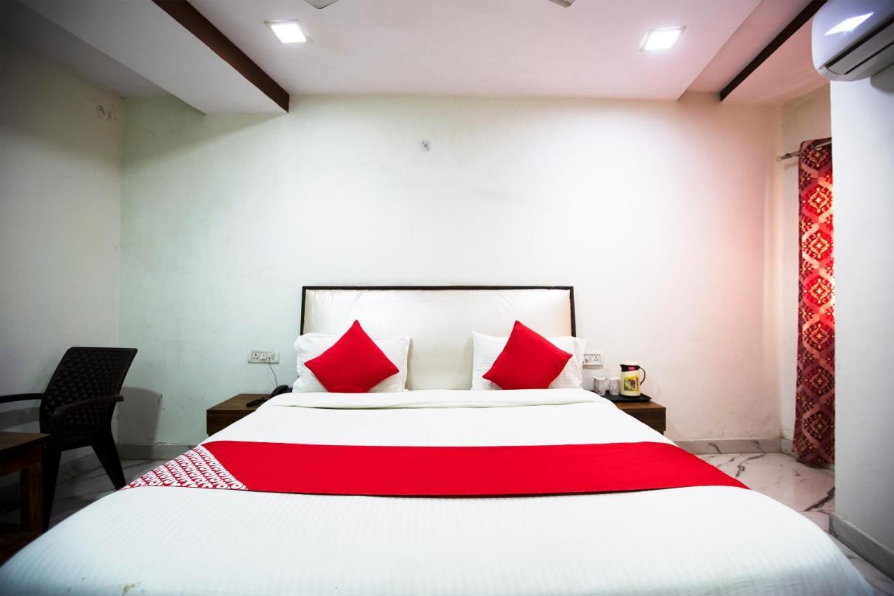 Harthala Oyo 44174 Hotel Mid Town Prime מראה חיצוני תמונה