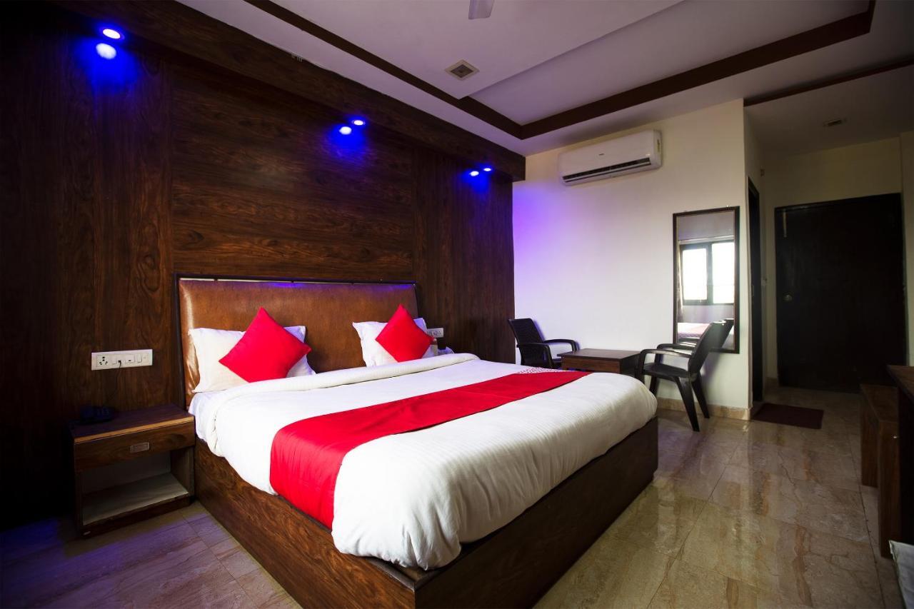 Harthala Oyo 44174 Hotel Mid Town Prime מראה חיצוני תמונה