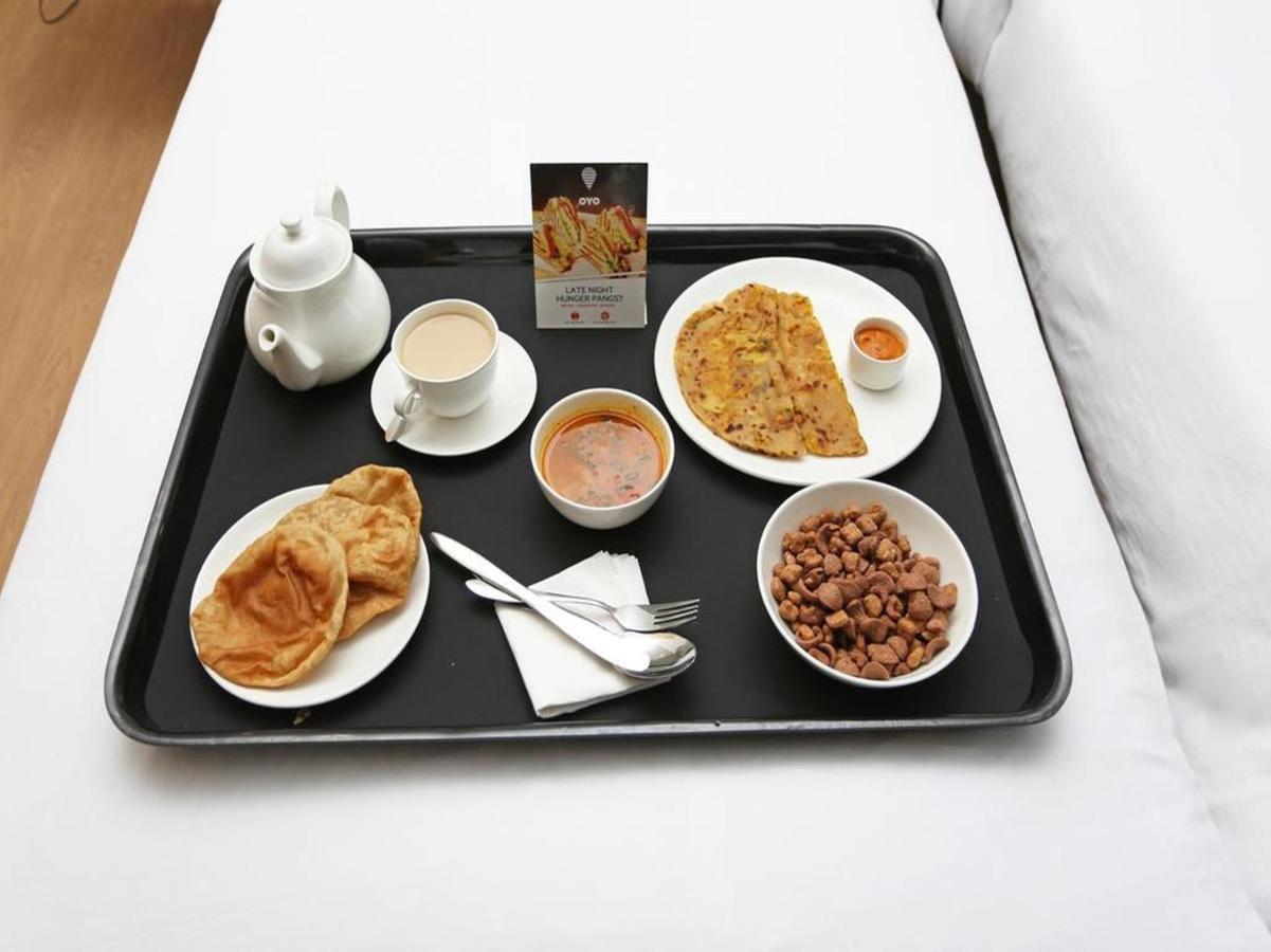 Harthala Oyo 44174 Hotel Mid Town Prime מראה חיצוני תמונה